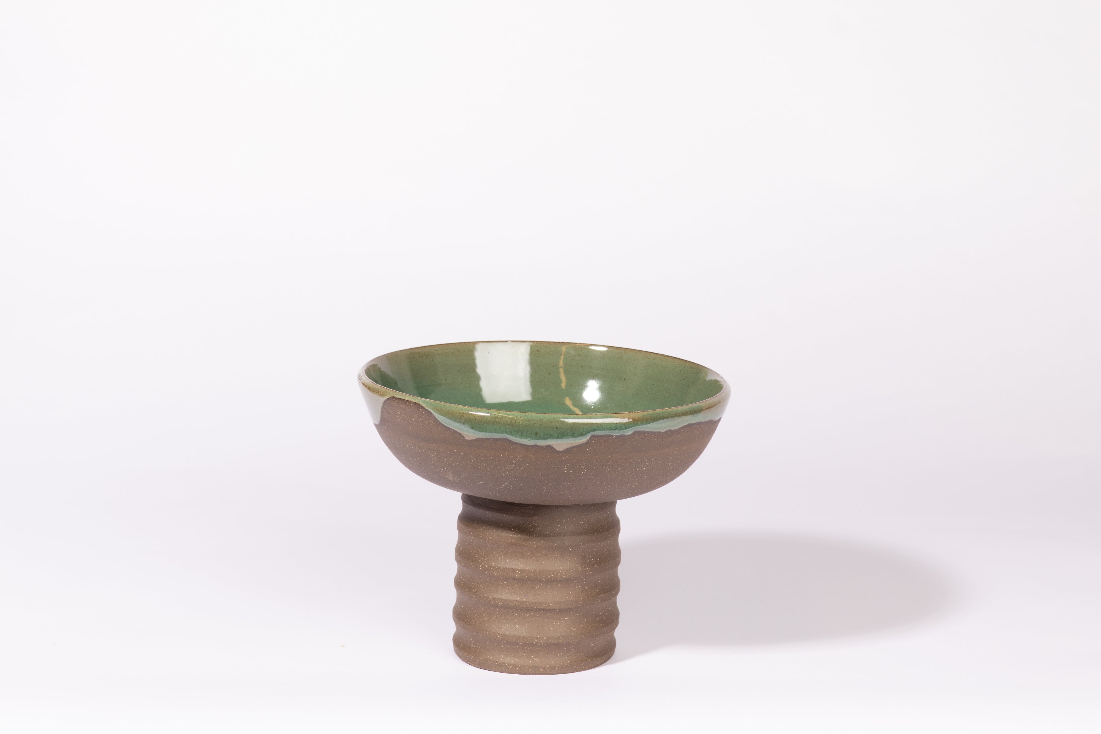 Pedestal bowl